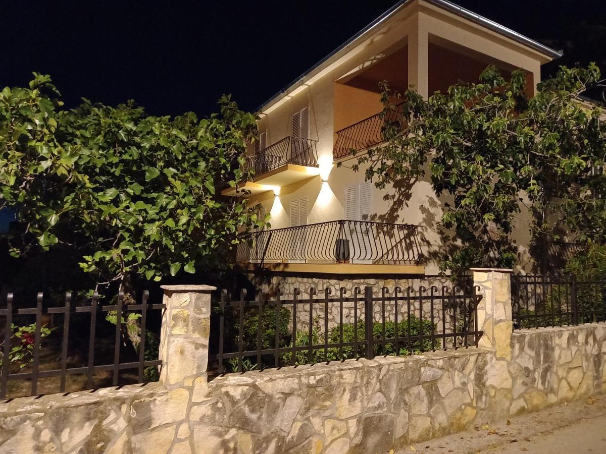 Apartman Noni Biograd Na Moru Exteriör bild