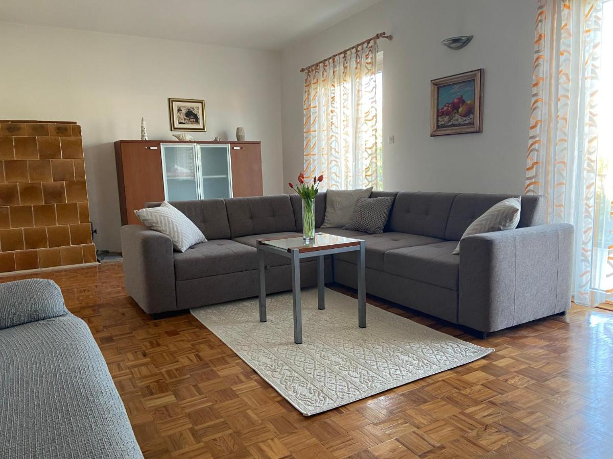 Apartman Noni Biograd Na Moru Exteriör bild